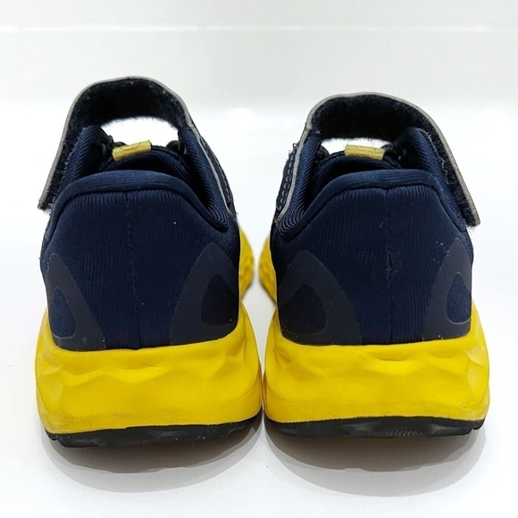 New Balance Athletic Shoes Blue/Red Fresh Foam Arishi V4 Bungee Lace Size 11 - Picture 3 of 10